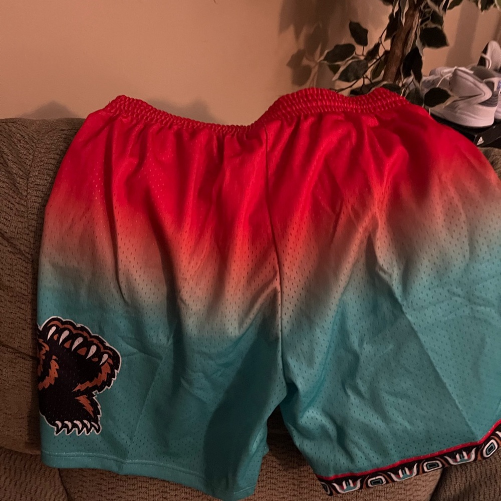 NBA Mitchell and Ness Swingman Shorts, Memphis Grizzles